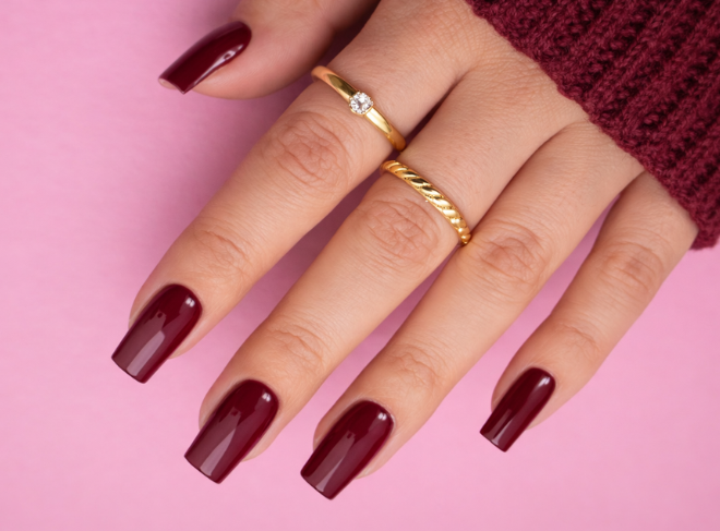 Burgundy – klasyczne paznokcieh